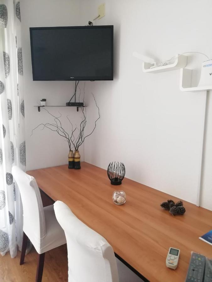Apartments 4 Me Трогир Экстерьер фото
