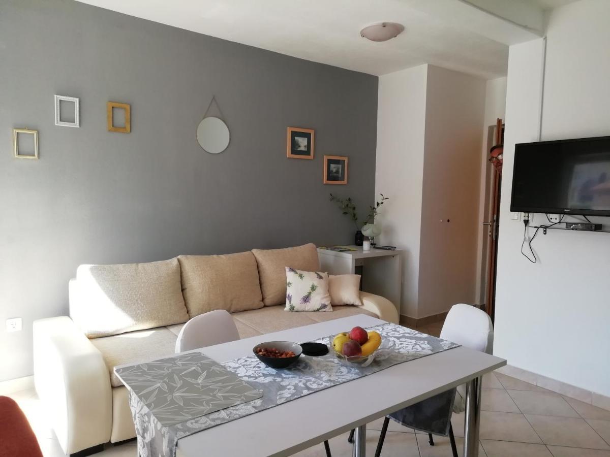 Apartments 4 Me Трогир Экстерьер фото