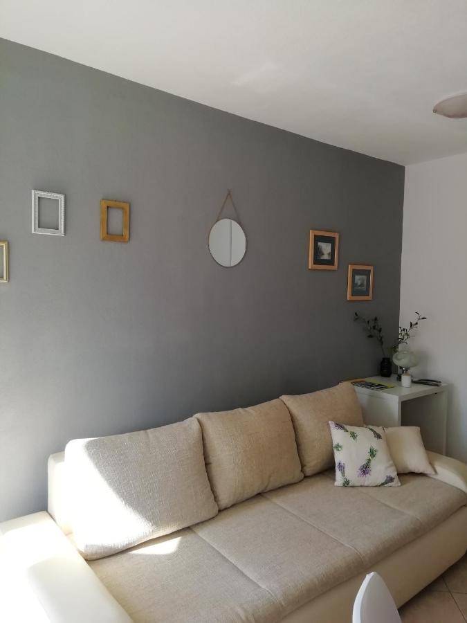 Apartments 4 Me Трогир Экстерьер фото