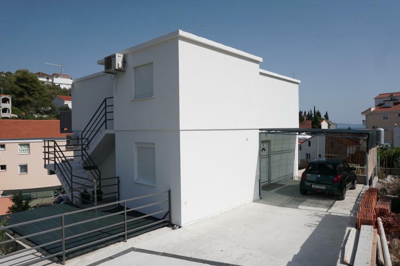 Apartments 4 Me Трогир Экстерьер фото