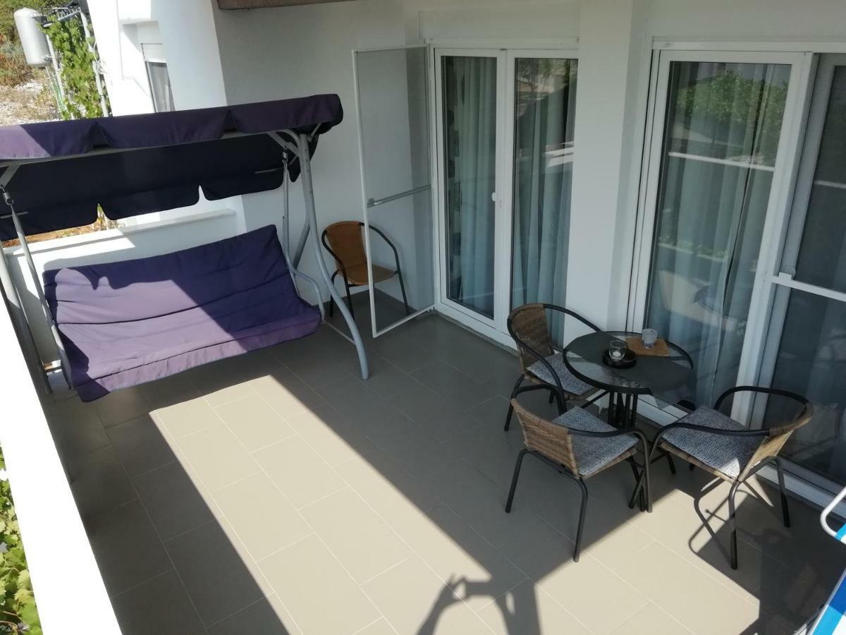 Apartments 4 Me Трогир Экстерьер фото
